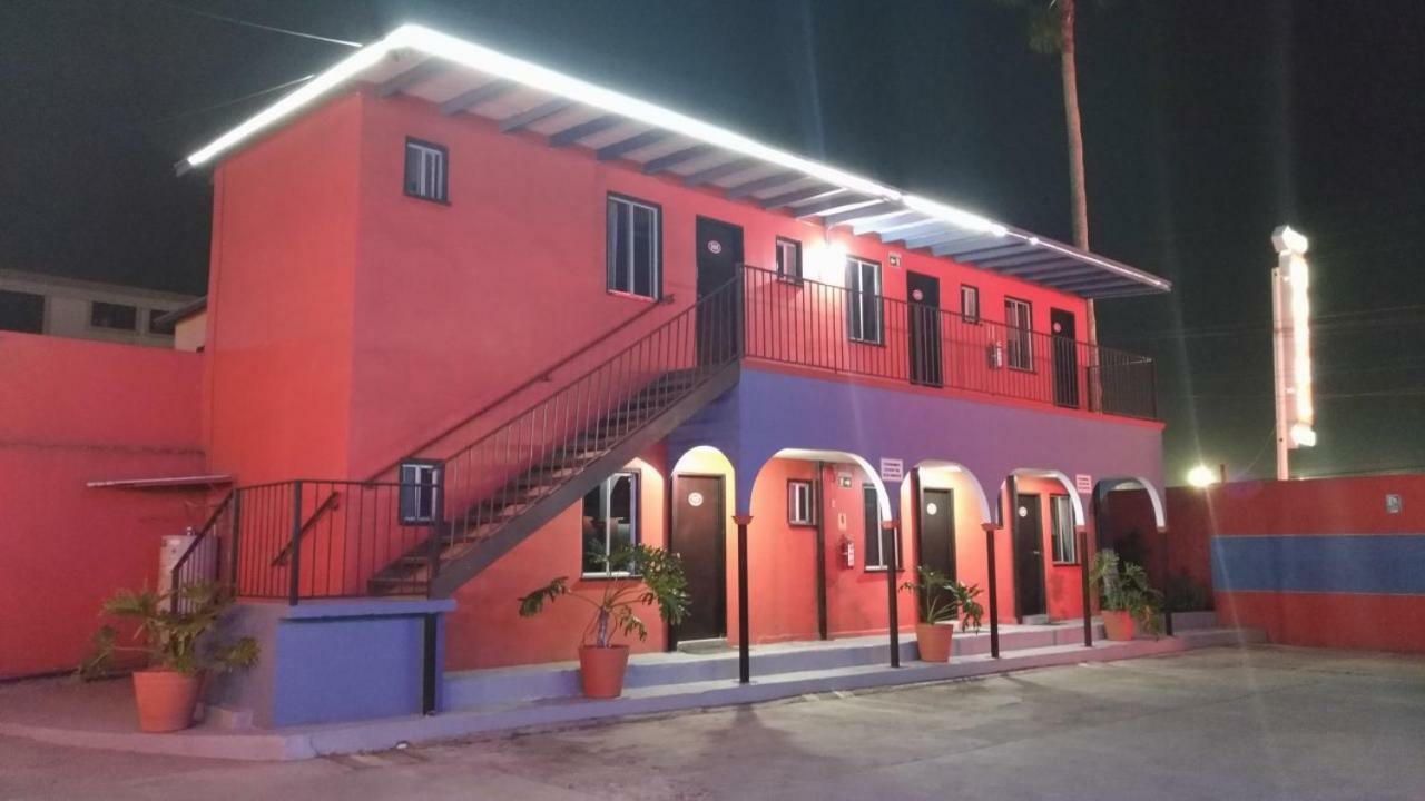 Motel Agora Ensenada Exterior photo