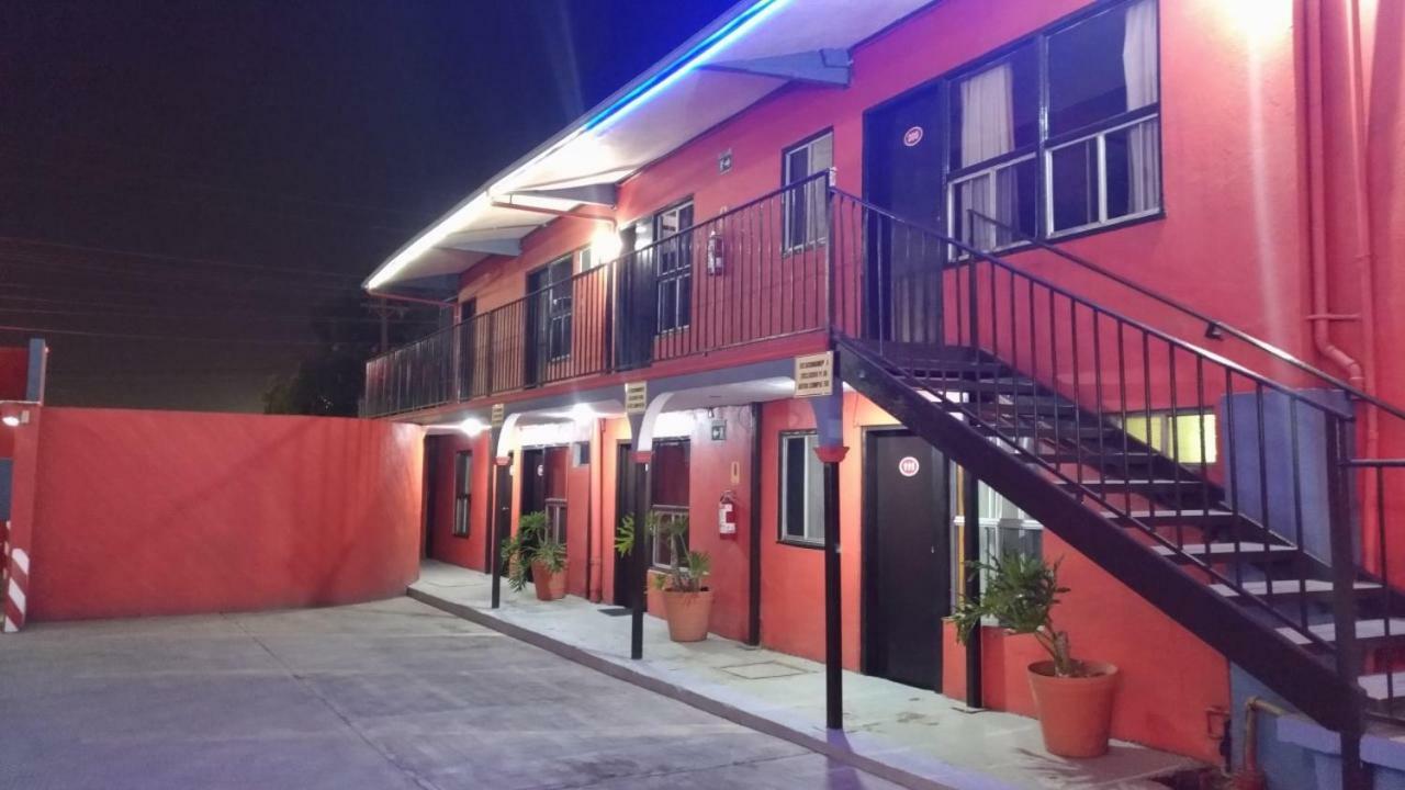 Motel Agora Ensenada Exterior photo